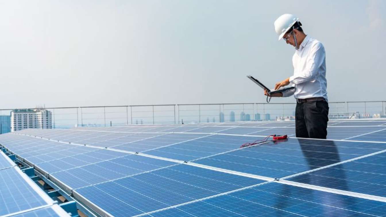 Solar Power: The Everyday Winner